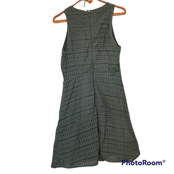 GAP  Eyelet Sleeveless Cool Olive Fully Lined Cotton Dress Size:4 - Picture 3 of 6